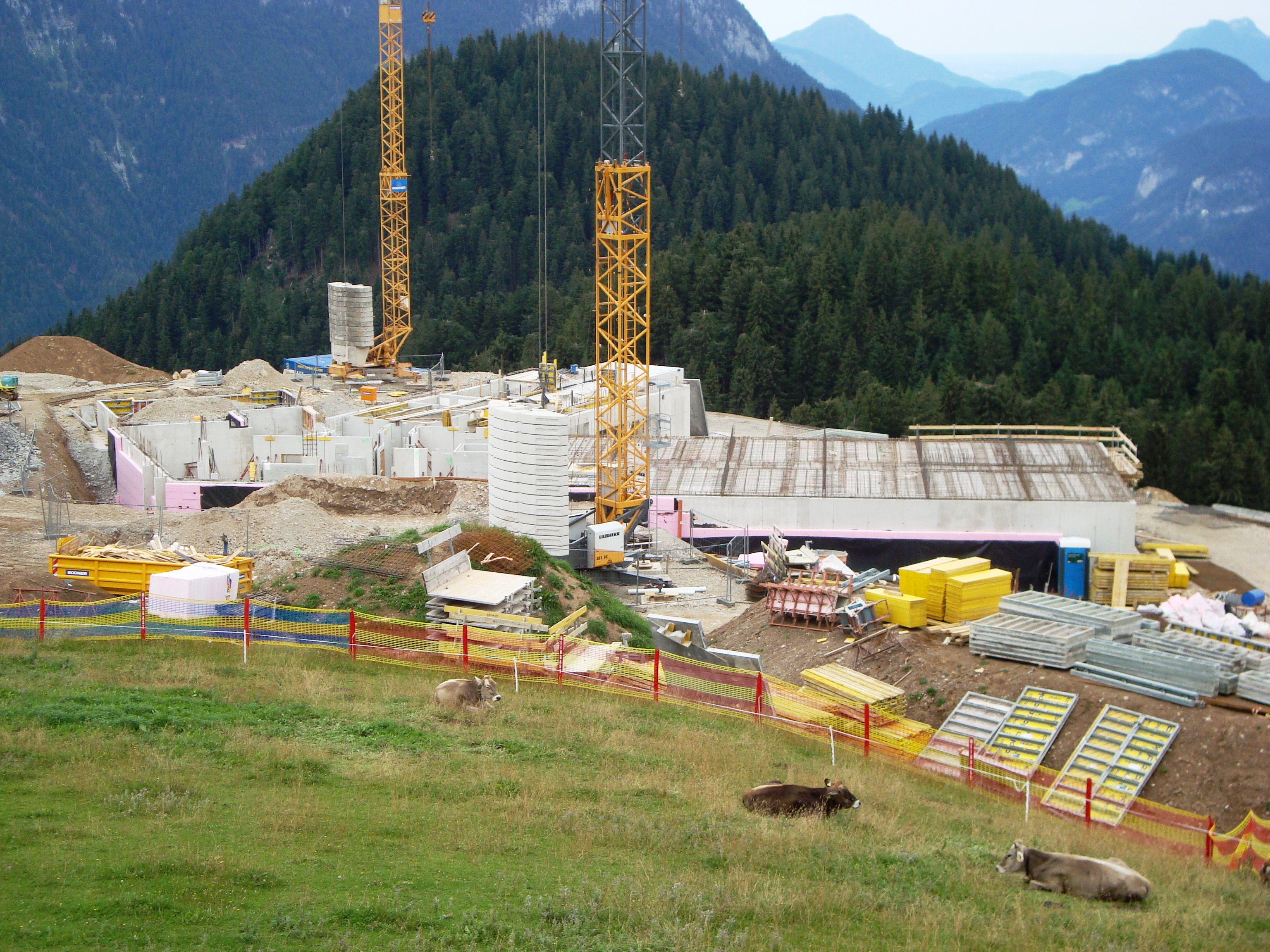 Was soll da werden. Eigenartiger Grundriß. Mittelstation oder neues Gasthaus Kraftalm?